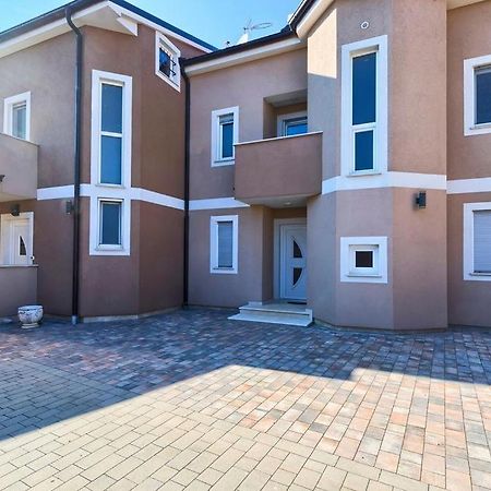Lovely Fazana Apartments 400M From The Sea المظهر الخارجي الصورة