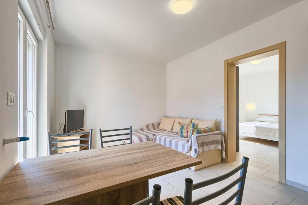 Lovely Fazana Apartments 400M From The Sea المظهر الخارجي الصورة